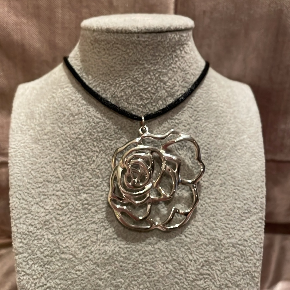 Black Silk Cord Rose Pendant Necklace 14-16” - Picture 4 of 6